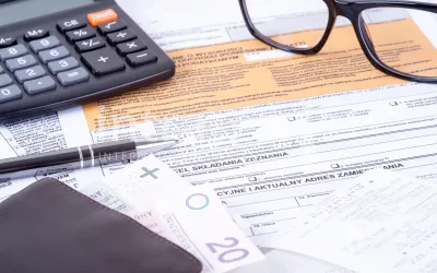 PIT za pracę sezonową – czy musisz zapłacić podatek w Polsce lub za granicą?